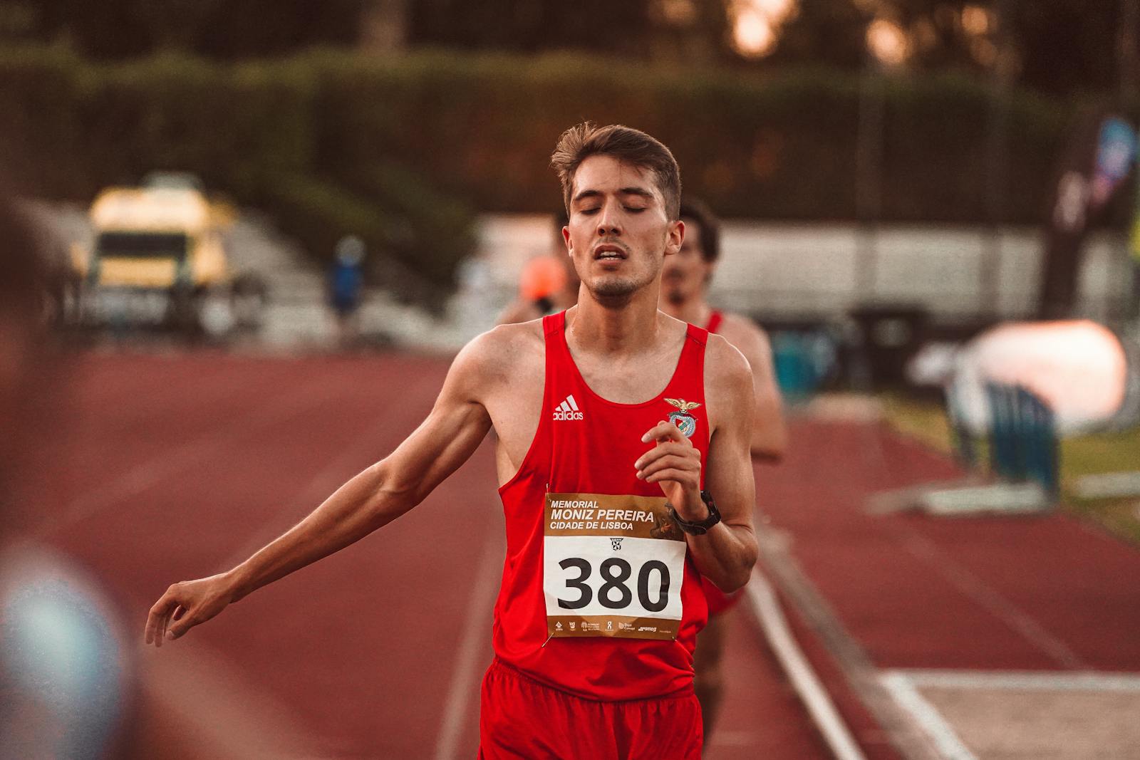 Mouth breathing under strain